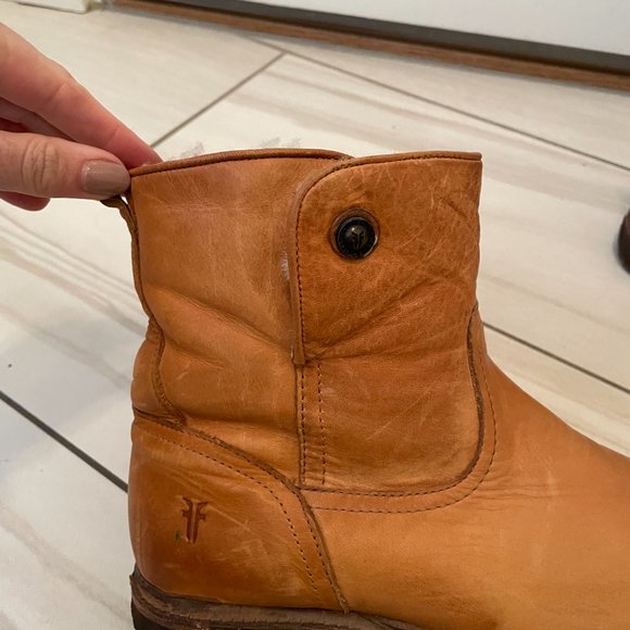 Women's Frye Leather Bootie Shearling Lined - Picture 4 of 10